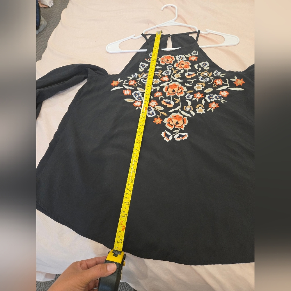 Multicolored Embellished Cut Out Long Sleeve Blouse - Picture 4 of 5